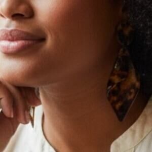 Frosted Tortoise Lucite Drop Earrings – 4” Statement Pierced Dangles